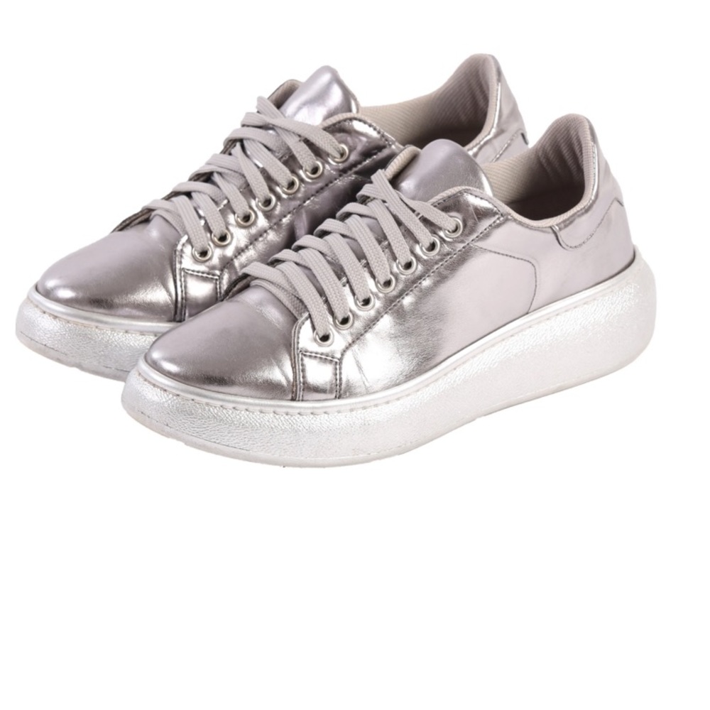 Women’s vegan silver sneakers size 6 by Bahatika